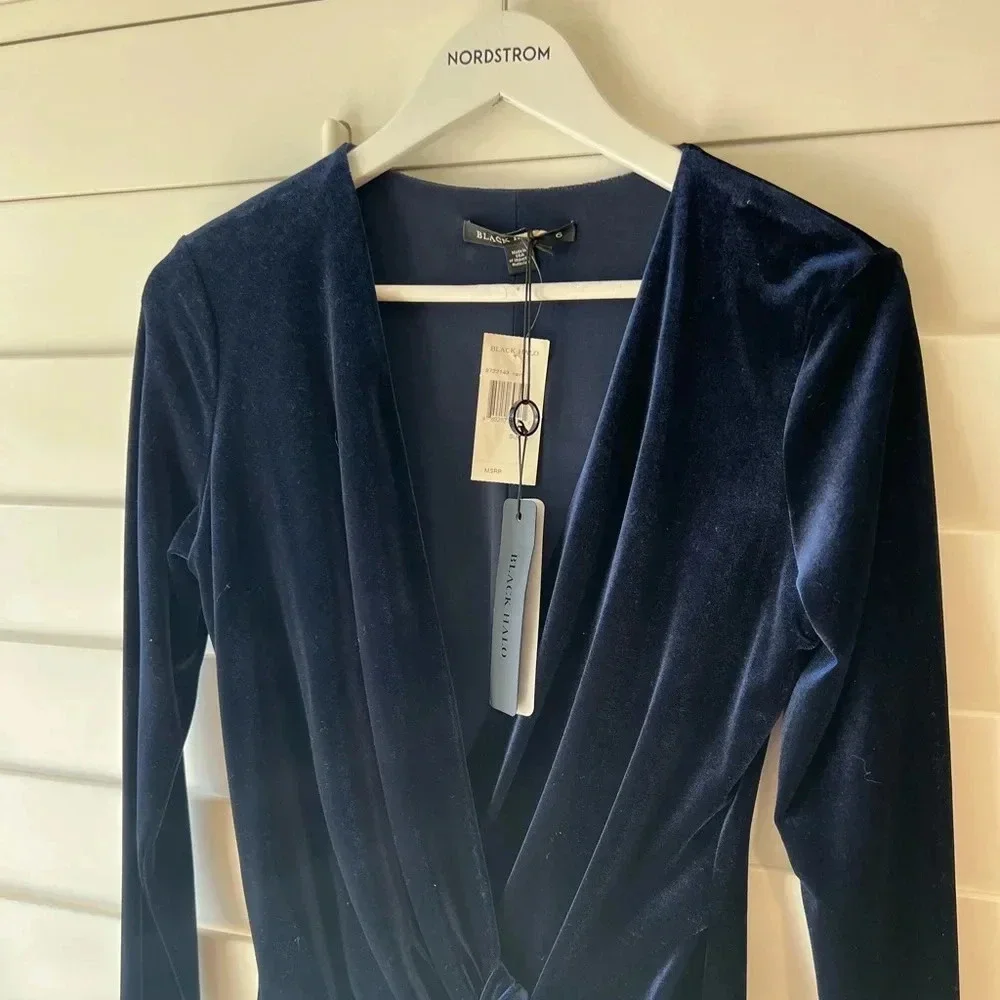 BLACK HALO NWT Lara Navy Blue Velvet Twist Mini Dress - Picture 10 of 12